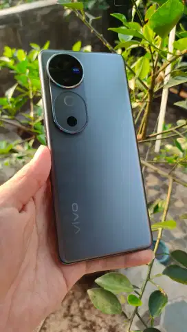 Dijual Murah bsa TT VIVO V40 5G 12/512GB ZEISS Normal Mulus tgl pke