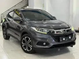 Honda HR-V E 2021 Matic Abu-abu Terawat