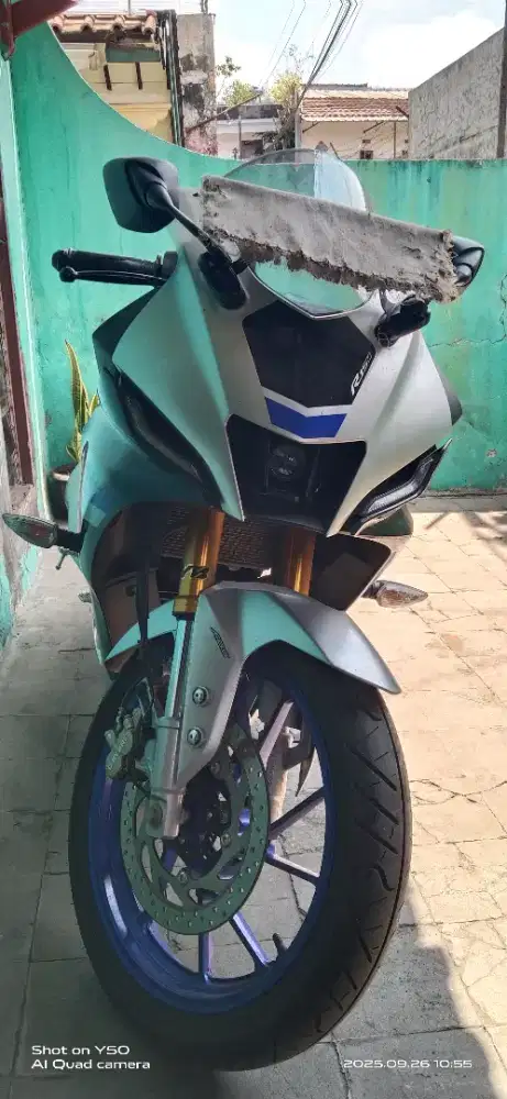 R 150 M ABS Connected.