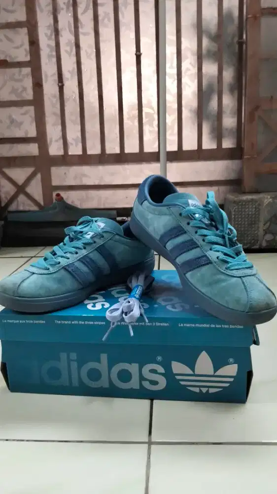Sepatu Sneakers Adidas Bali Tactile Dark Marien