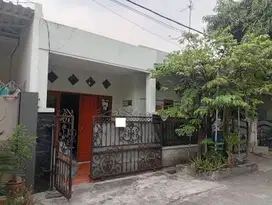 Rumah SHM 14 Menit ke Summarecon Mall Bekasi Dibantu KPR J-36428
