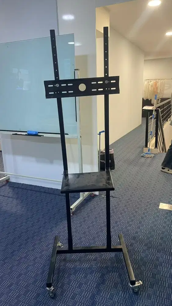 Bracket TV LED standing
