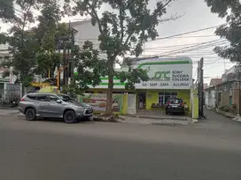 Dijual Rumah Cocok Untuk Kantor Strategis Buah Batu Kota Bandung