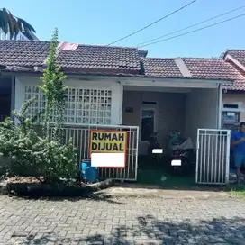 Rumah 4 Menit ke Stasiun Cilebut Siap Huni Dibantu KPR J-36742