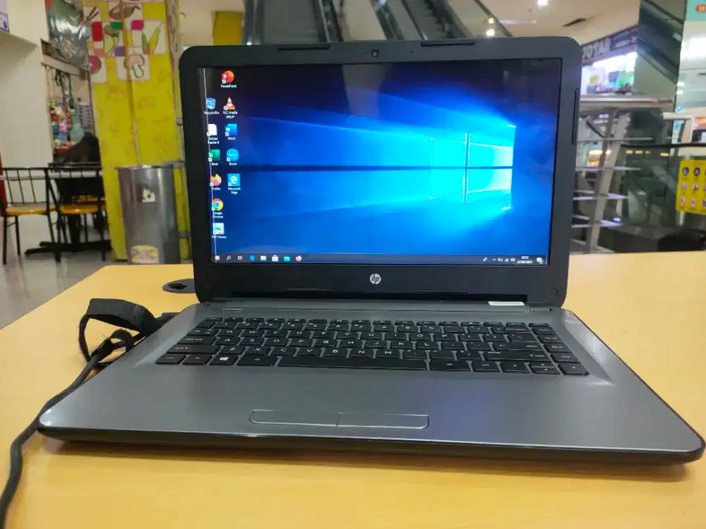 Laptop HP 14-an004AU second