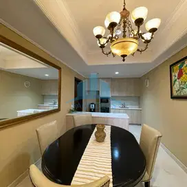 Disewakan Apartemen Kensington 3 BR & Private Lift