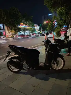 VARIO 125 ISS THN 2022 HITAM DOFF