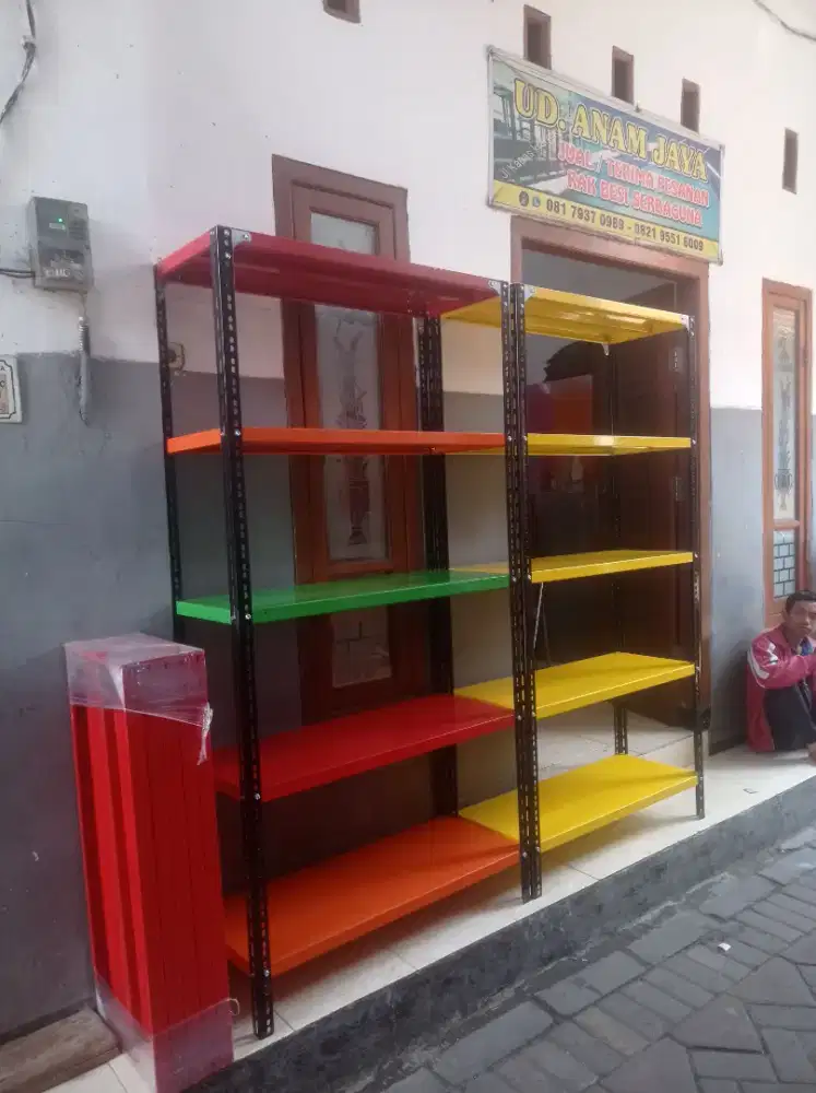 Rak besi rak gudang susun5