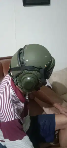 helm pilot helm gunung keren