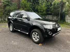 Mitsubishi Pajero Sport Dakar Hitam 4x2 2015 Low Km