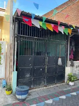 RUMAH DI JALAN TAMBAK WEDI MASJID III/3A, TAMBAK WEDI, KENJERAN SURABAYA