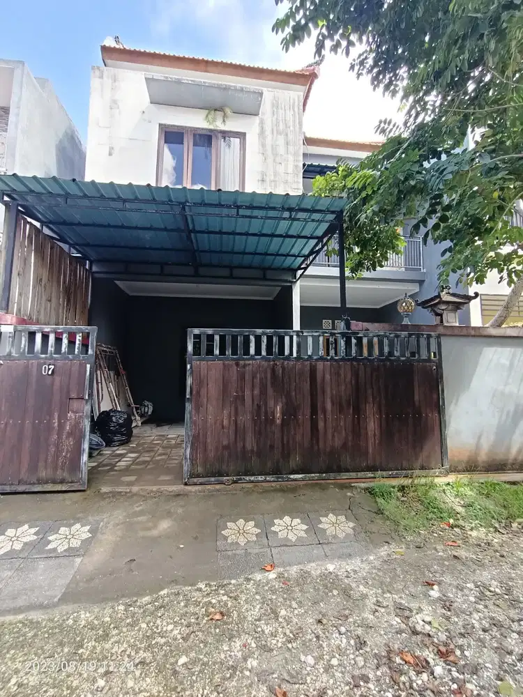 Rumah 2 lantai dekat jalan utama Bali Cliff Ungasan Bali