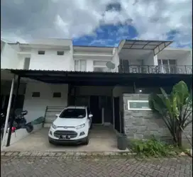 Rumah Furnished di Perumahan De Casa Residence Lakarsantri Surabaya