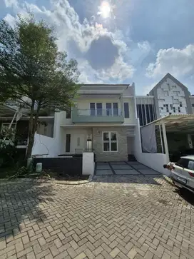 RUMAH ROYAL RESIDENCE CLUSTER ST JAMES