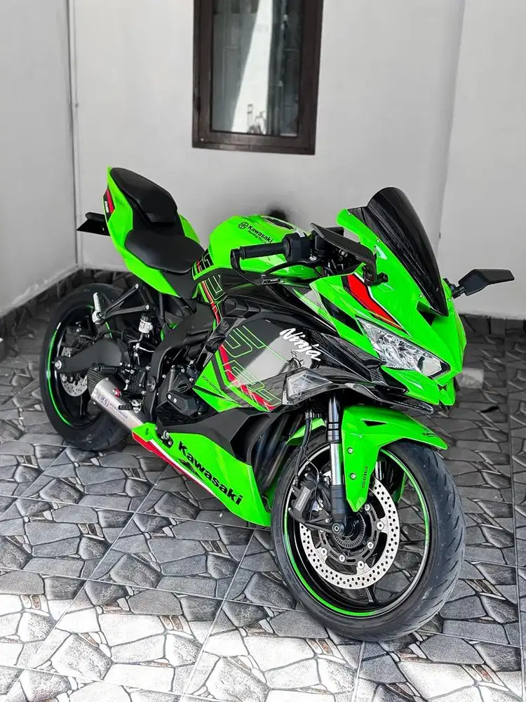 Kawasaki Ninja ZX25RR (4-Cylinders) Modif Ganteng