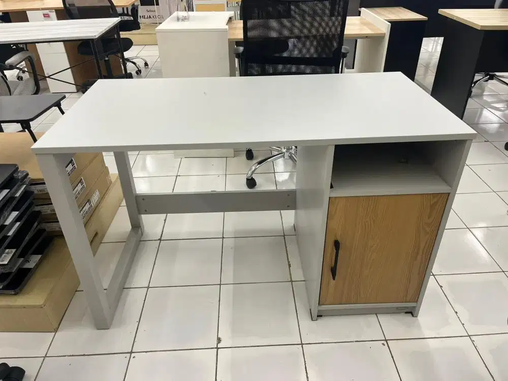 PROMO BANTING HARGA KUHO MEJA KANTOR