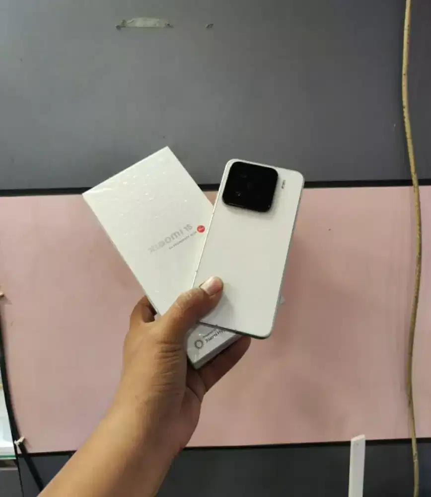 Xiaomi 15 12/512gb fullset, garansi on agustus 2027