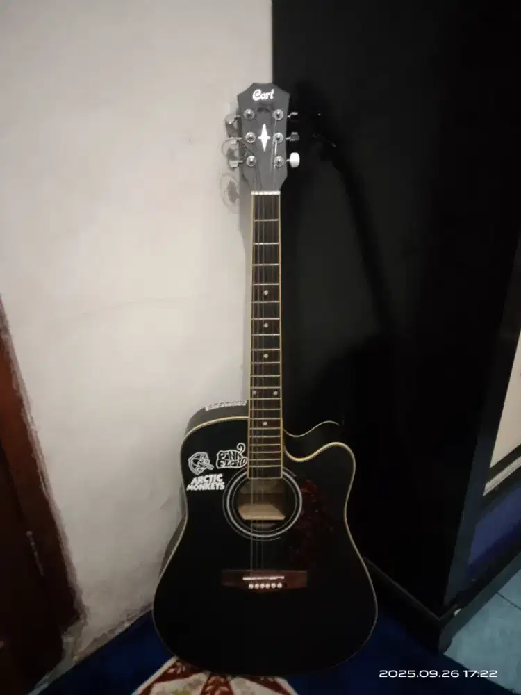 Jual gitar cort