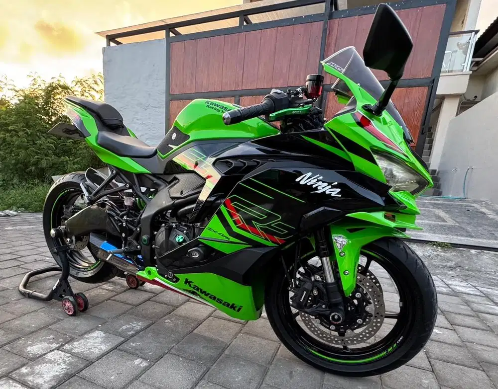 KAWASAKI ZX4RR 2024