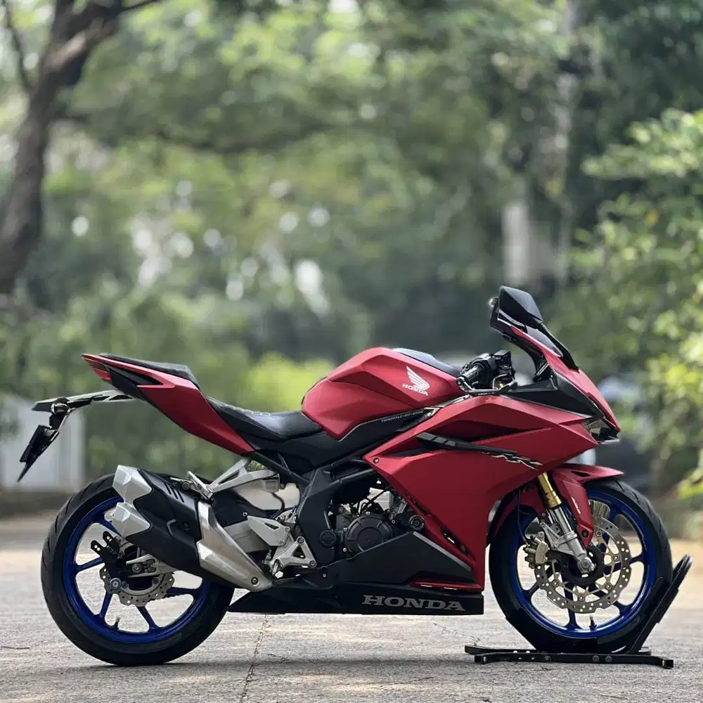 HONDA CBR250RR ABS MERAH 2018 KM 15K PAJAK ON SUPER GRES