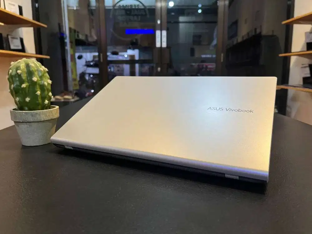ASUS VIVOBOOK A1400EA//PENTIUM GOLD 7505// SSD 256