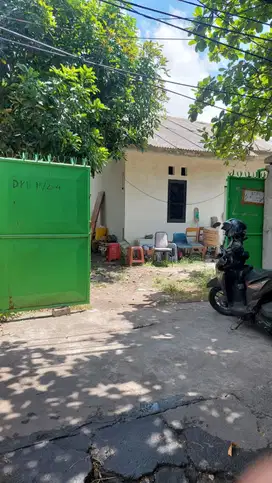 Lahan  Dukuh Kupang Barat Cocok untuk Lapangan Padel, warkop, minimarket
