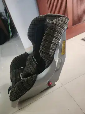 Carseat tempat duduk bayi mobil