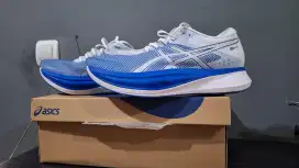 Sepatu running shoes  asics s4 ff turbo
size 42