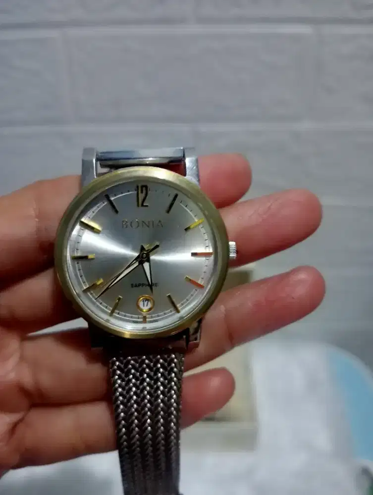 Jam tangan brand Bonia