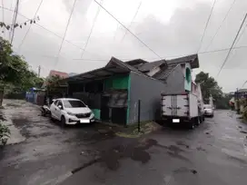 Rumah Hook Kondisi Terawat di Taman Cibaduyut Indah