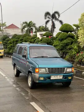 Isuzu panther royale 1999 manual pemakaian 2000