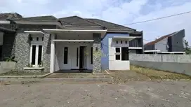 RUMAH SIAP HUNI SELATAN CANDI SAMBISARI DI PURWOMARTANI, KALASAN