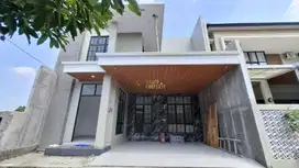 RUMAH SIAP HUNI 2 LANTAI DALAM PERUMAHAN DI JAKAL KM 10