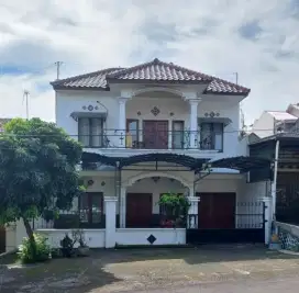 Jual Rumah Mewah Siap Pakai