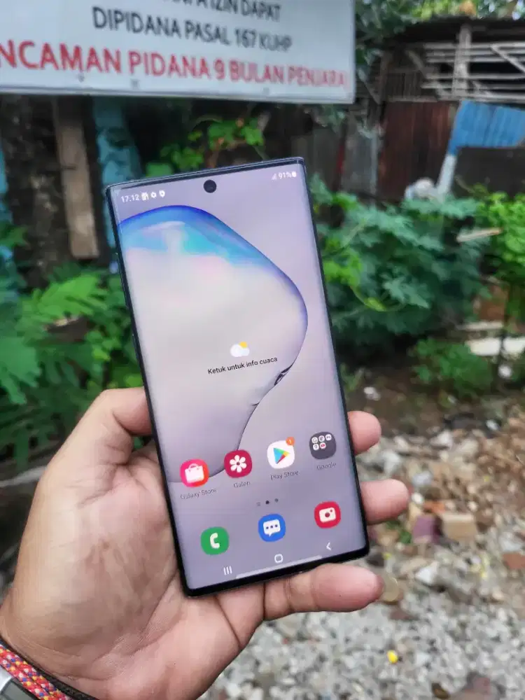 Samsung note10 biasa
Ram 8/256gb SEIN RESMI
Kelengkapan unit only