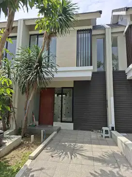 Disewakan Rumah di Northwest Lake - Citraland
