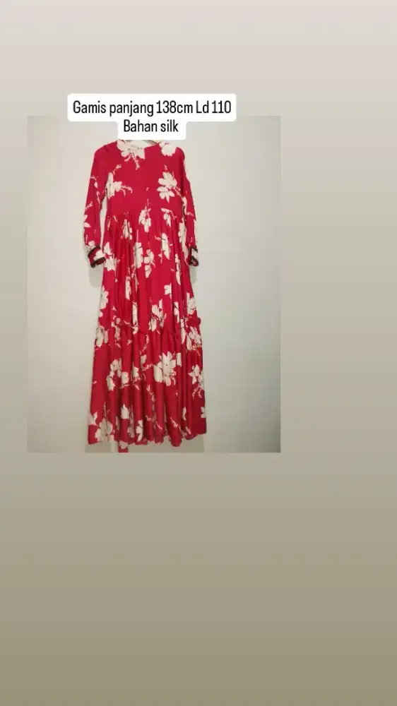 Gamis bahan silk kondisi baru tp ga pernah dipake