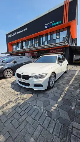 BMW 320i 2016 Bensin