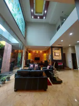 Rumah Mewah di Bukit Gading Mediterania, Kelapa Gading, Jakarta Utara