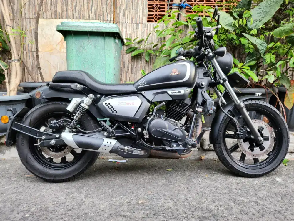 BENELLI MOTOBI EVO EFI PE 200 HITAM TAHUN 2022 SUPERB ISTIMEWA MURAH!