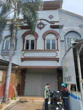 DISEWAKAN RUKO SANTA MONICA 2 LANTAI, GADING SERPONG
