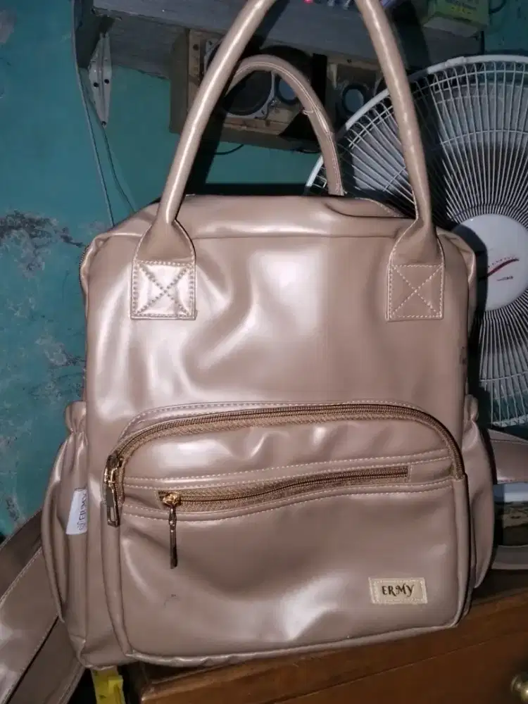 Tas ransel wanita anti air