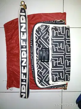 Tas Fendi Original kondisi mulus