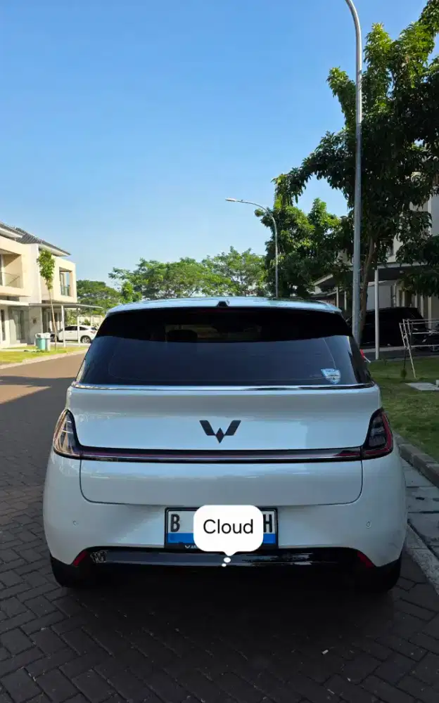 WULING CLOUD EV 2024 PRO, PUTIH, 33000KM TGN PERTAMA