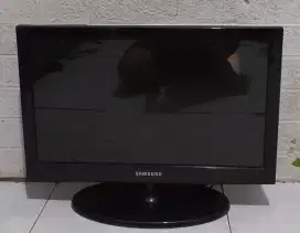 LED Samsung 22in analog bisa buat monitor juga