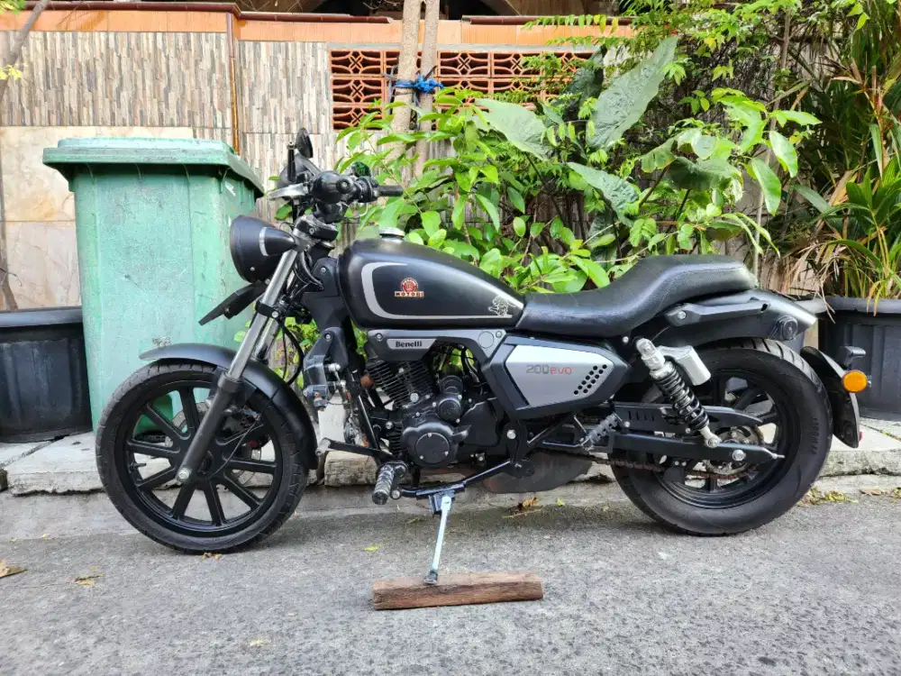 BENELLI MOTOBI EVO EFI PE 200 HITAM TAHUN 2022 SUPERB ISTIMEWA MURAH!
