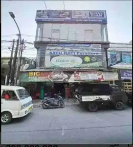 Disewakan Ruko strategis depan Pasar Ciputat, Jalan RE Martadinata Ciputat kota Tangsel