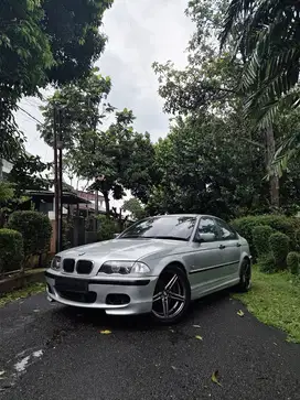 BMW 318i 2000 Bensin