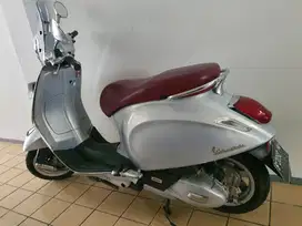 Piaggio VESPA PRIMAVERA 150 IGET Th 2016 Warna Abu-Abu