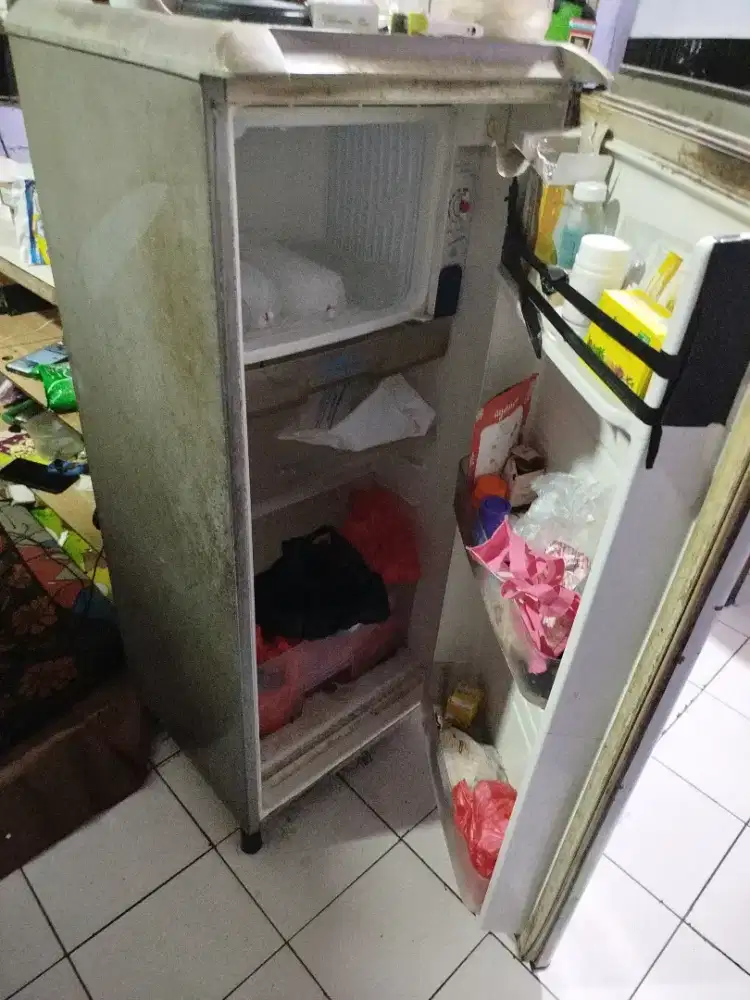 Jual kulkas bekas